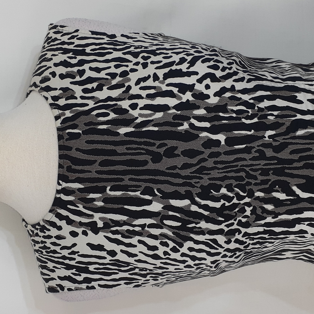 St. John animal print bodycon dress white black brown size 6 - Picture 2 of 6